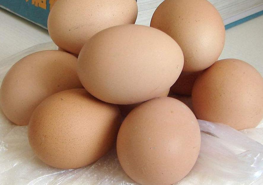 如何区别人造鸡蛋和真鸡蛋,一分钟教你轻松辨别假鸡蛋
