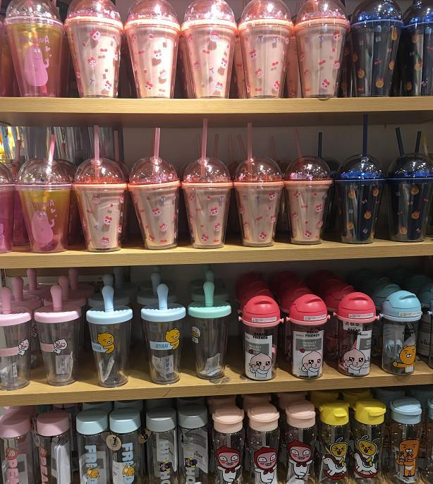 彩妆蛋成石头?唇釉成胶棒?在这里只要他想,没有不敢