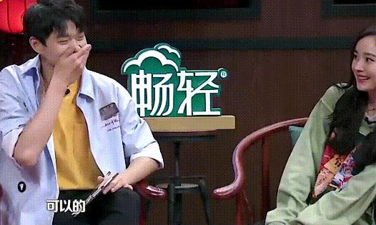 杨幂vs李小璐,杨幂和李小璐的照片对比