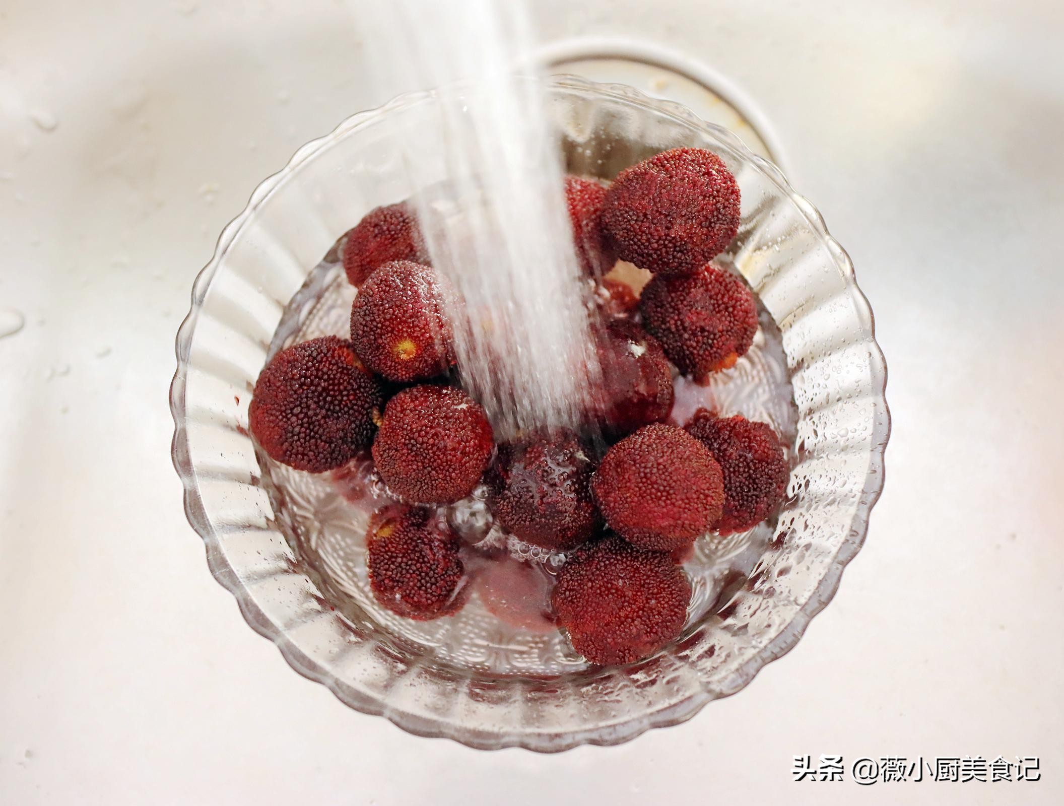 杨梅没有洗出虫子可以吃吗,杨梅泡多久虫子就可以彻底出来