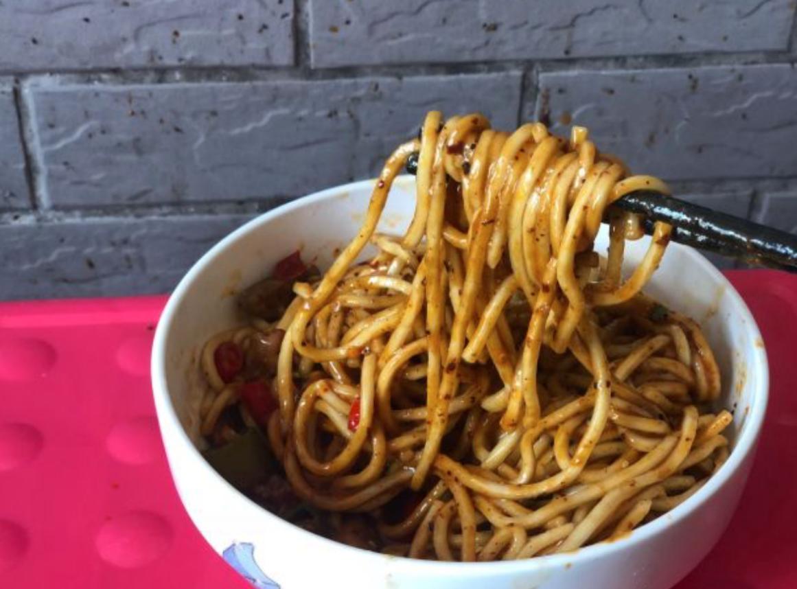 歪老板面馆在什么地方,成都歪老板面馆在什么地方