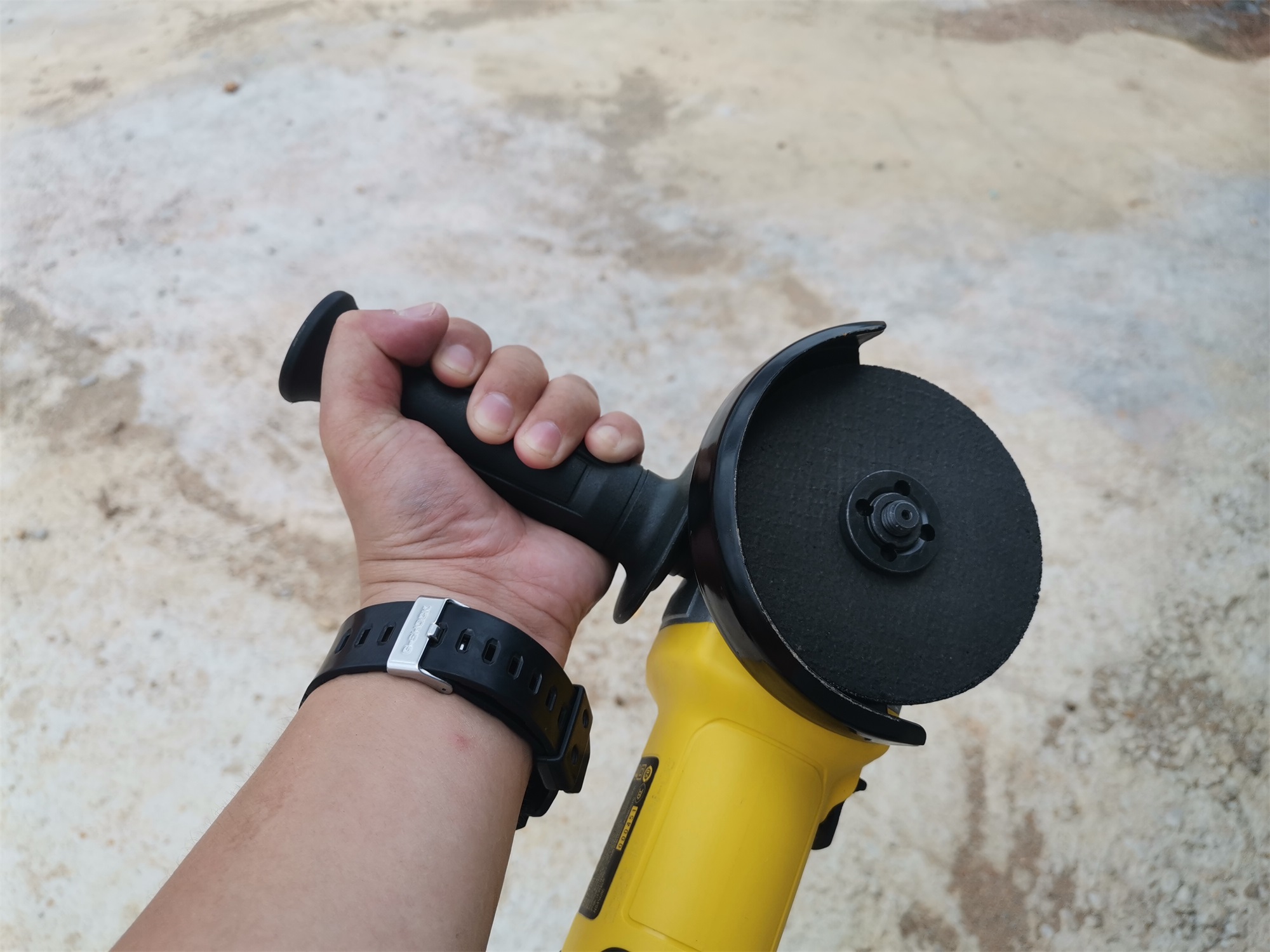 史丹利sg7100角磨机怎么用,史丹利7100角磨机质量好吗