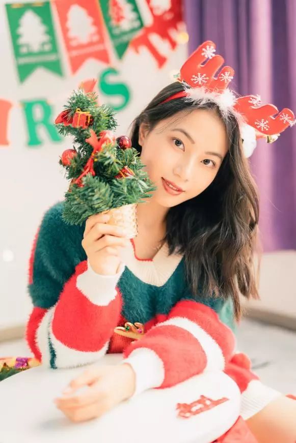 拍人像自己做pose好还是摆拍好,拍照小技巧不会摆pose的看过来