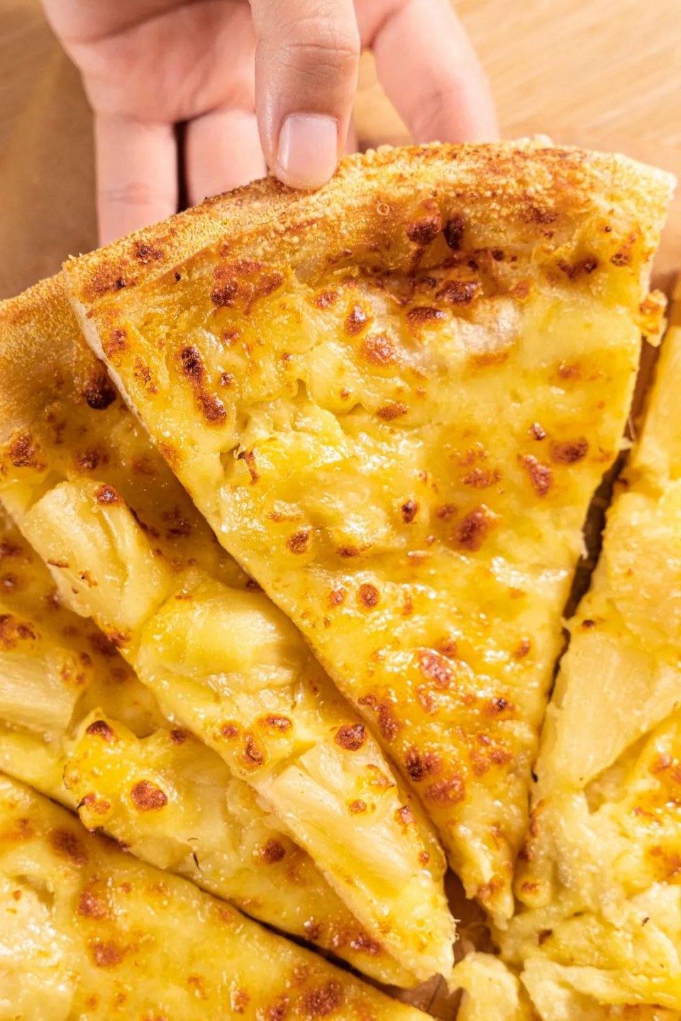 乐凯撒榴莲比萨买一送一只卖两周,乐凯撒爆浆榴莲披萨