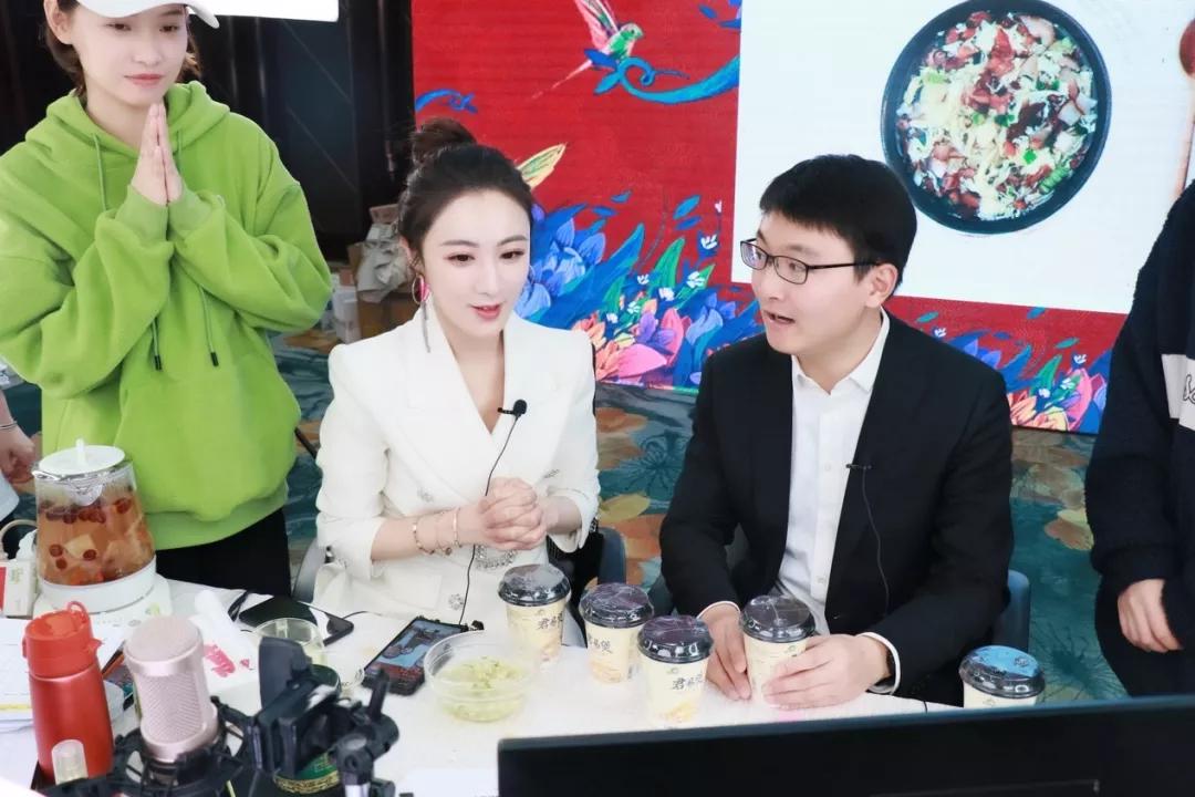 零距离跟访薇娅十二天:这世界,不是你想的那样