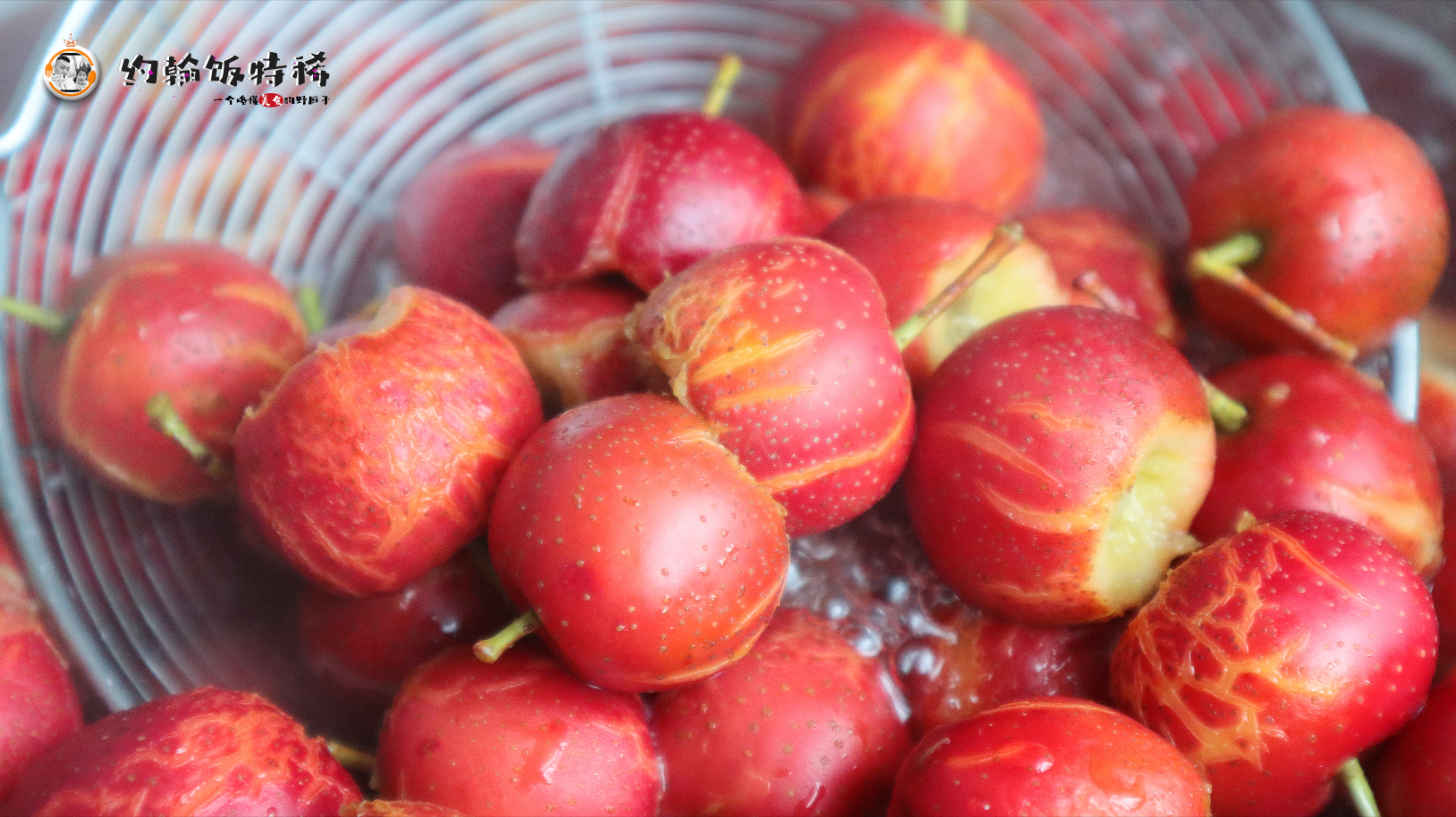 它是“天然消食片”，遇到多买点，捏成球，每天吃2粒，消食化积