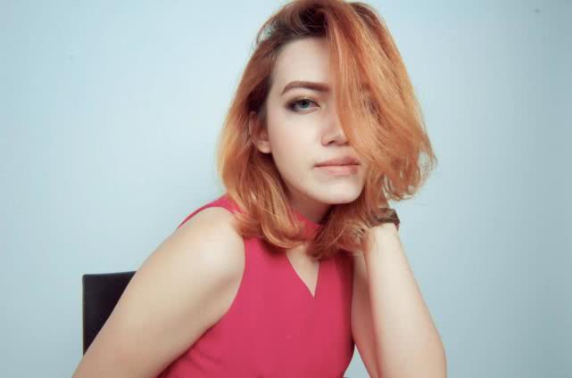 女生为什么用奶瓶喝水,如果男女用一个杯子喝水会怎样