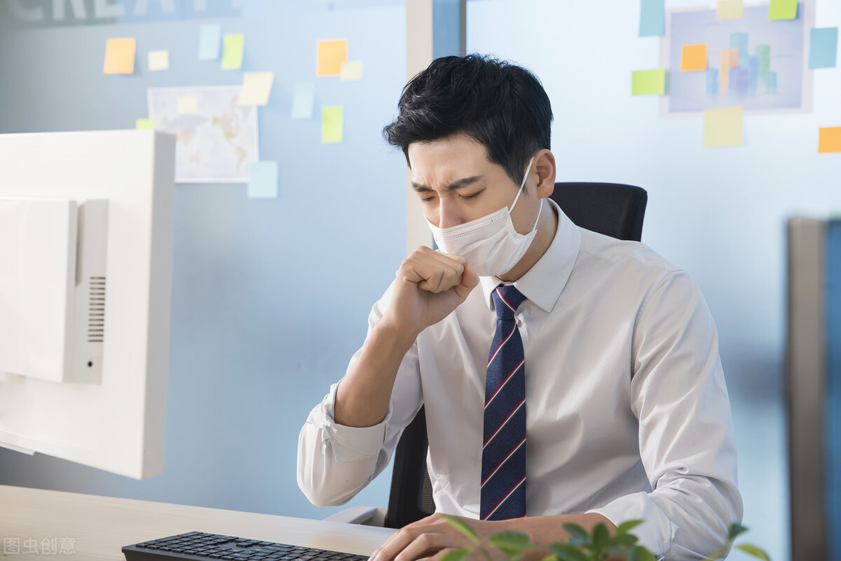 夜咳一个多月了老不好怎么回事,咳嗽一个多月了老不好怎么回事