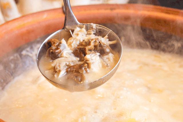 排爆新天地!魔都港式火锅界杀出黑马,开卖「澳洲青龙黄金锅」