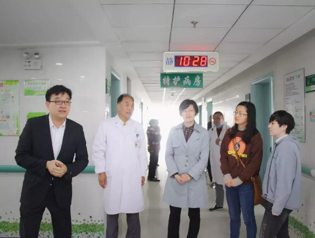 顾鼎武欢迎医护人员到鼎武医院施展才华