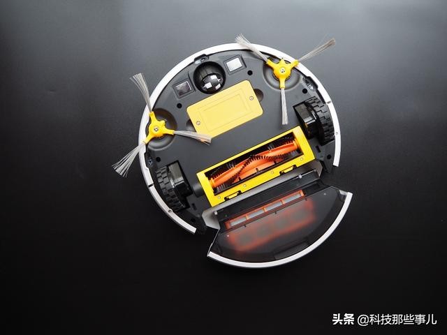 铲屎官不再抓耳挠腮的福利,千元扫地机器人小狗R30上手体验