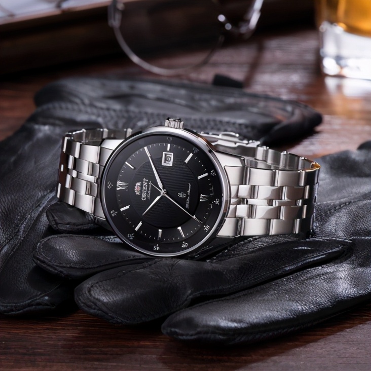 得年轻人者得天下原视频,东方双狮经典表款