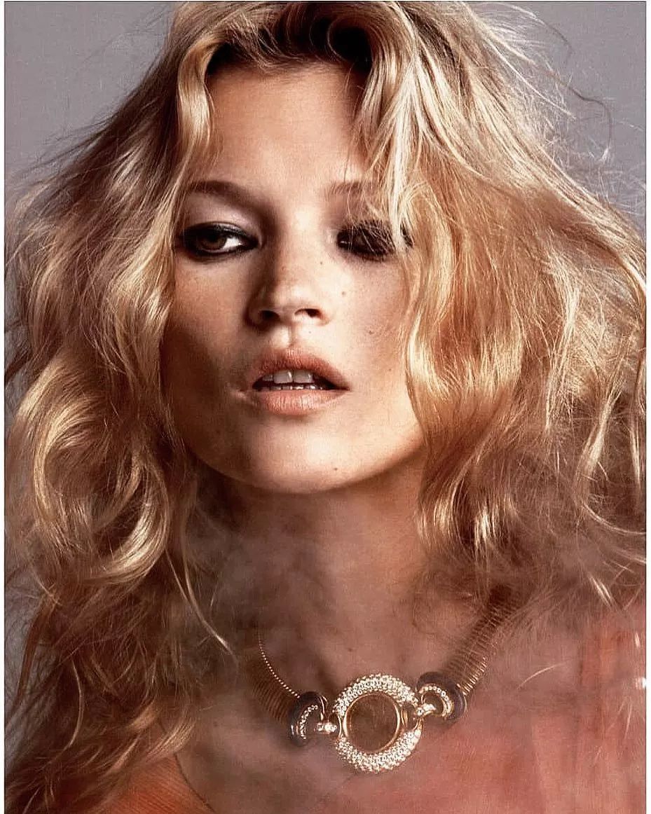 armani21年大秀,armani意大利打折