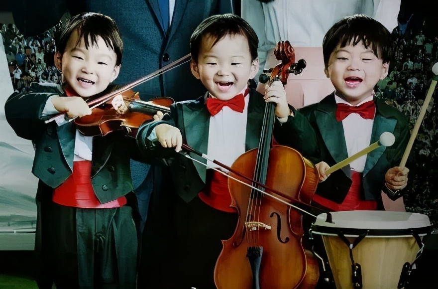 表情包男孩民国长大了,表情包小男孩宋民国素材