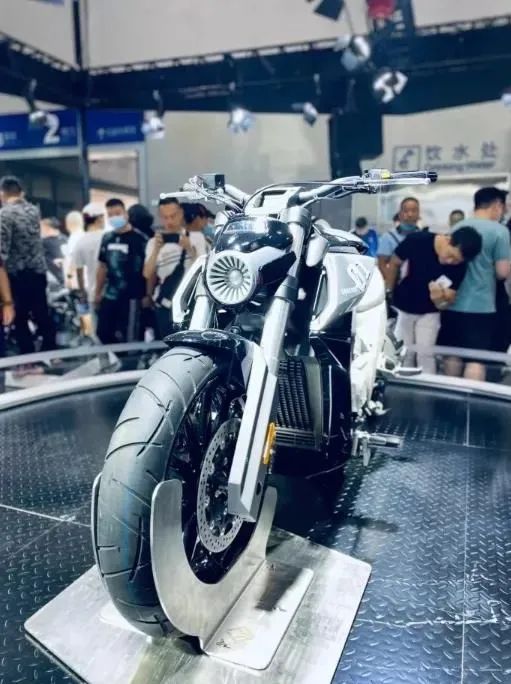 奔达700cc巡航摩托车,奔达700cc巡航带边箱