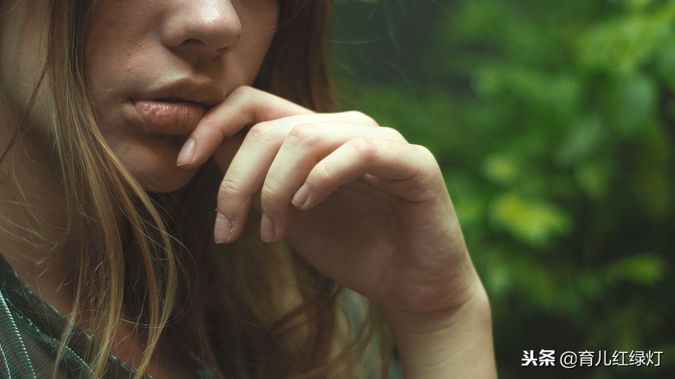 怀孕了孕妇用的口红安全吗,孕妇可用不怕吃进嘴的口红