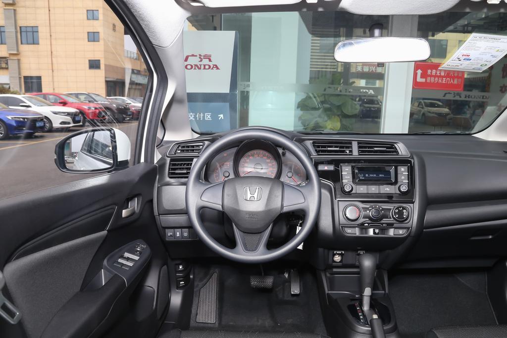 本田飞度到底适不适合家用,本田飞度和大众宝来家用哪个好