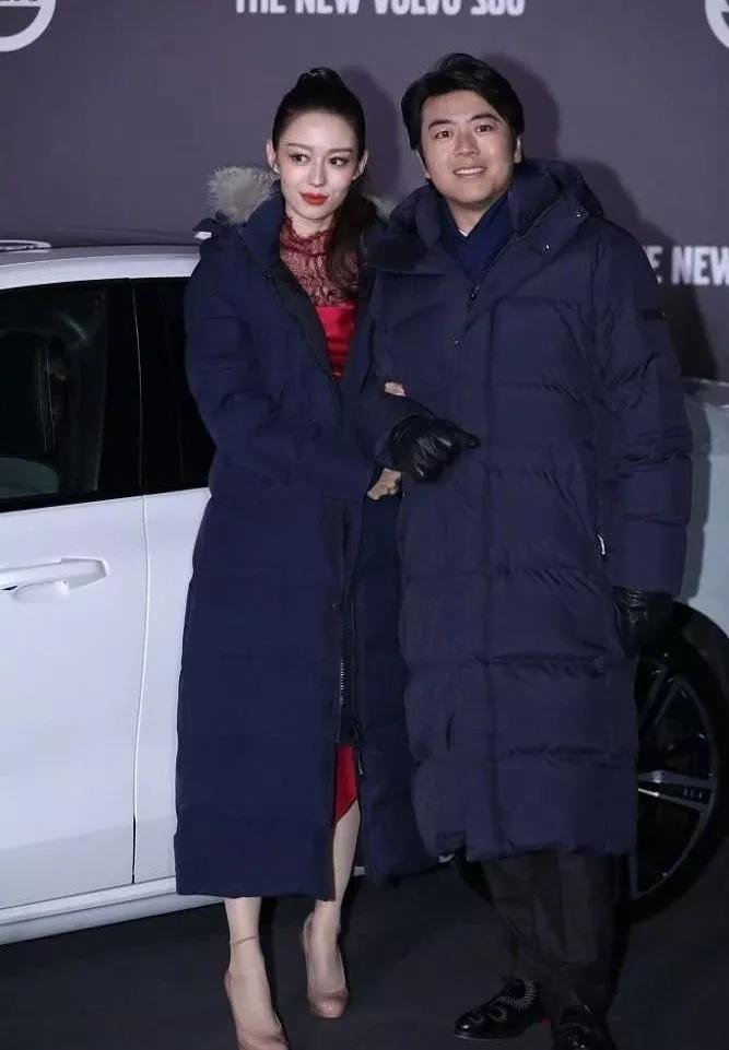 陈慧琳冻到表情失控,陈慧琳参加了什么晚会穿羽绒服