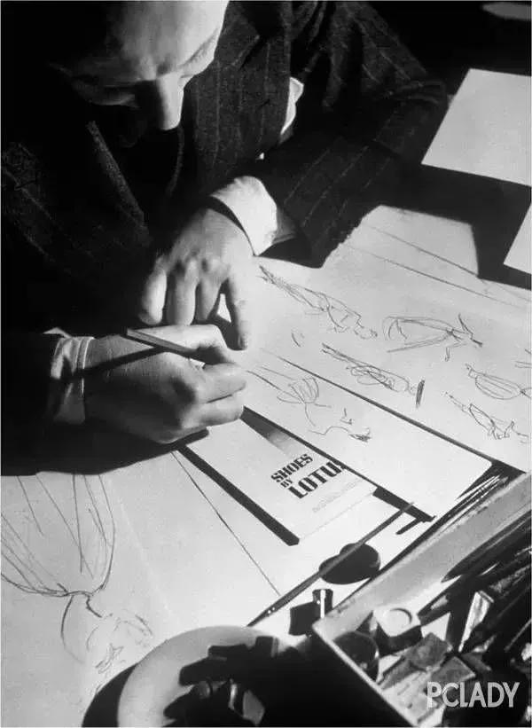 服装设计师有名人物,服装设计顶级设计师