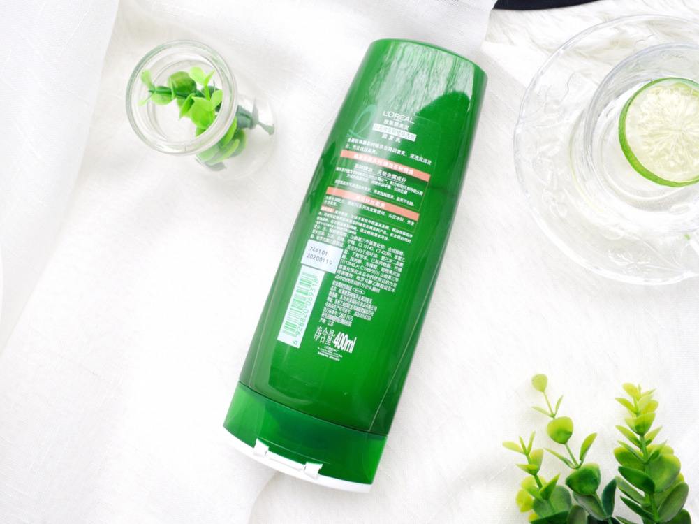 欧莱雅3款洗发水分析：茶树系列适合油头，精油款洗完不用护发素