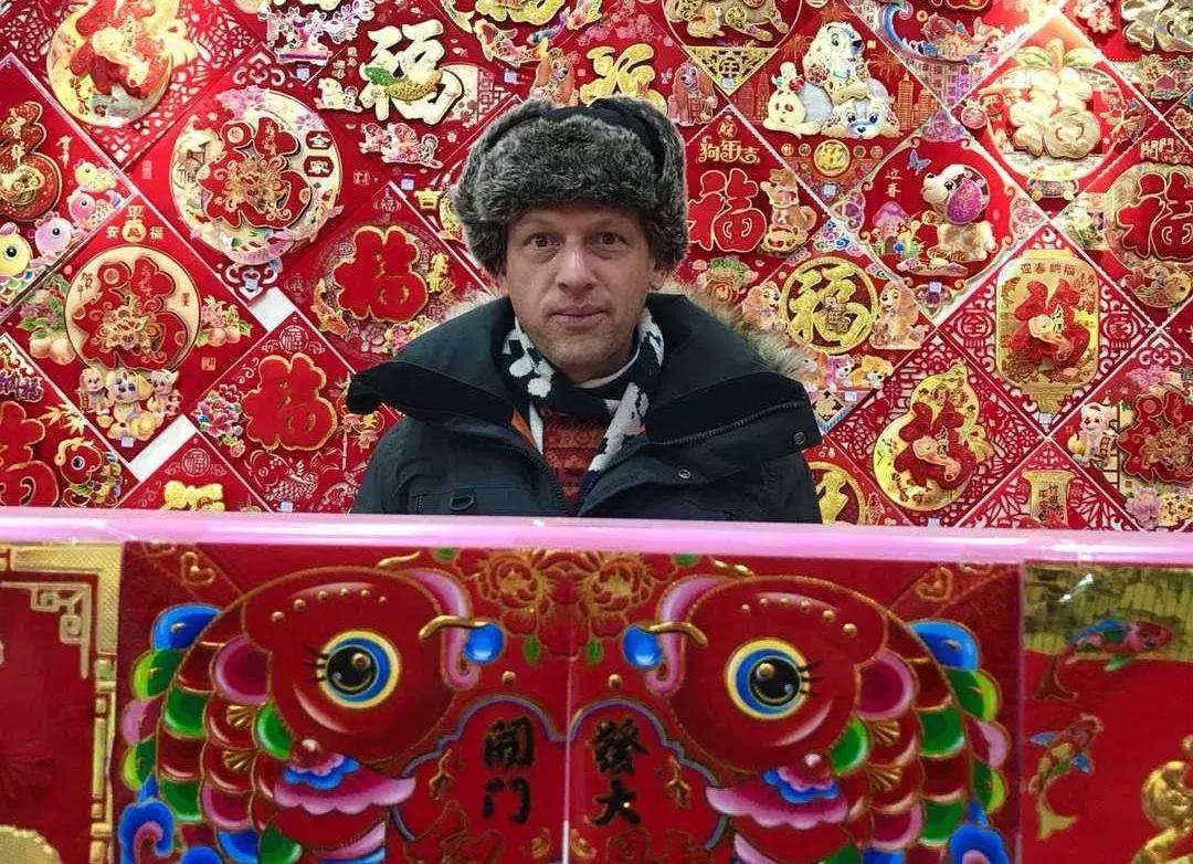 中国网红跟外国网红哪个赚钱,外国网红也赚钱么