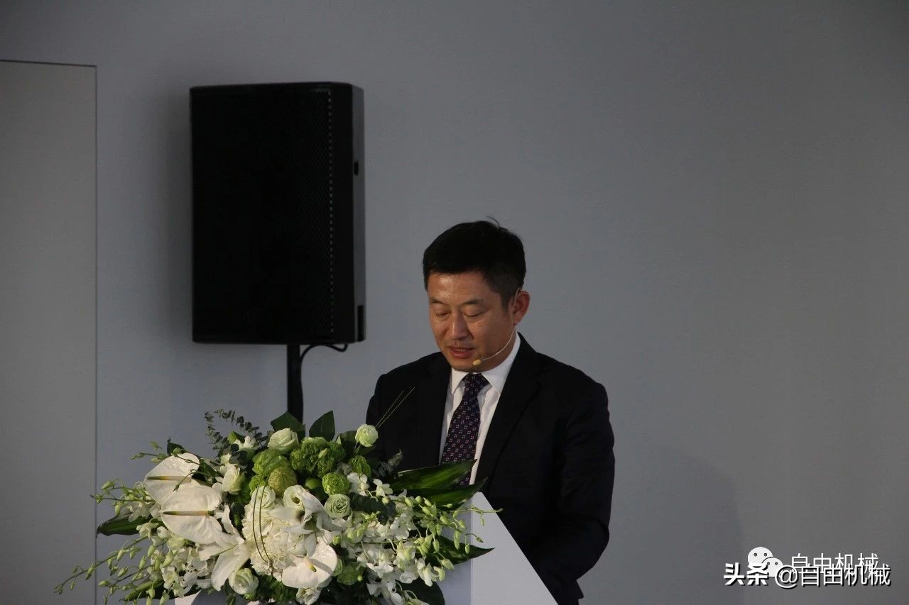 百万赛车为中国出战BMWHP4RACE正式披上五星战袍丨业界