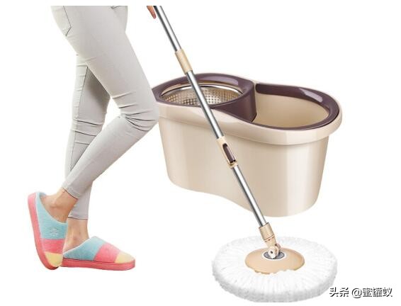 喷水拖把和普通平板拖把哪个好用,旋转拖把和胶棉拖把哪种好用