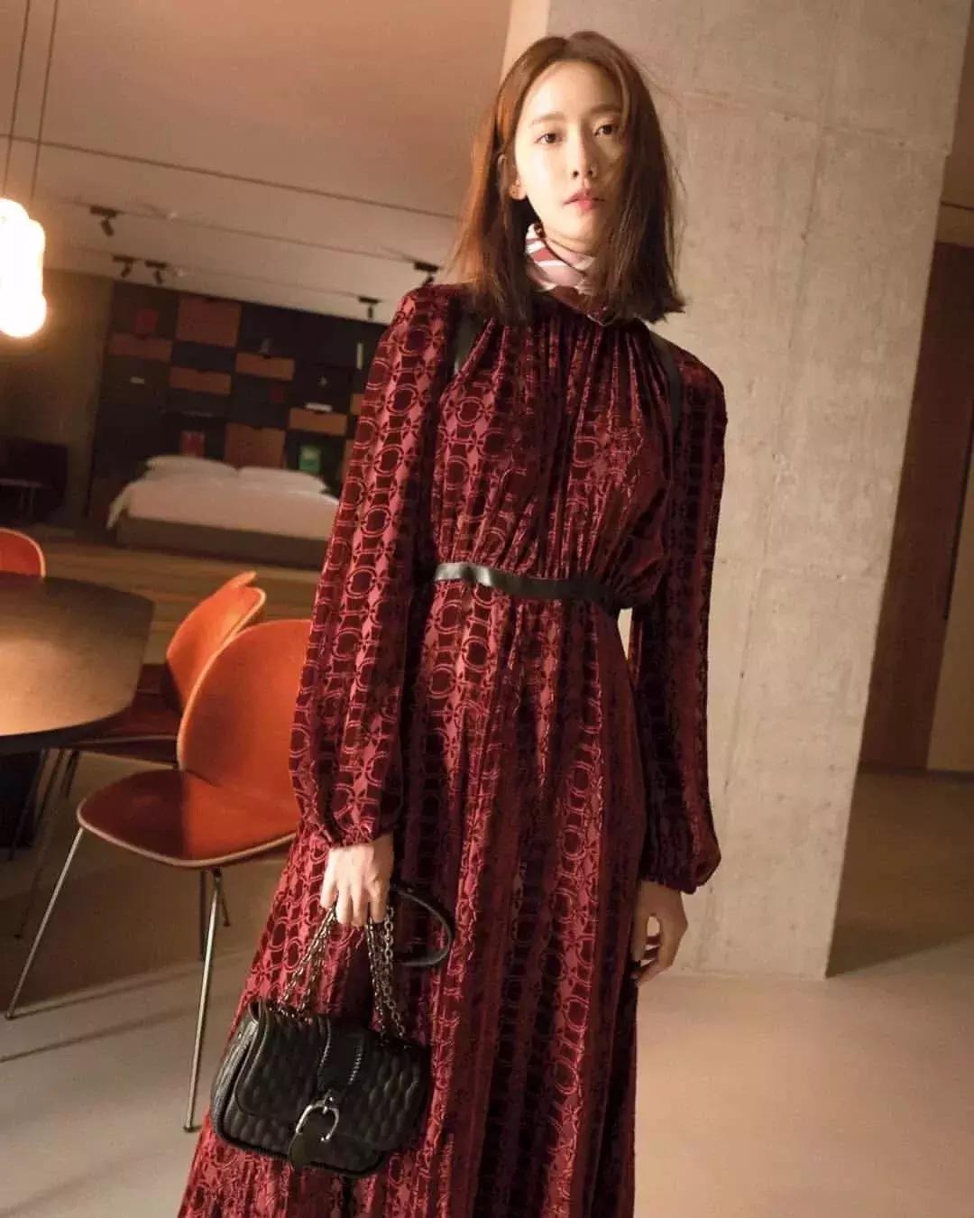 丝绒在冬天更有高级感,丝绒面料如何挑选