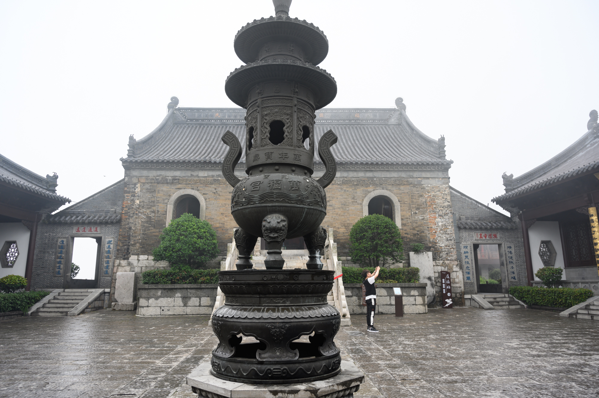 句容茅山，中国著名的道教名山，有“第一福地，第八洞天”的美誉