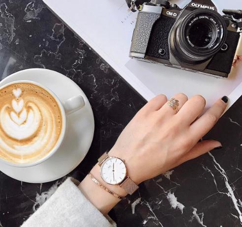 手表怎么搭配才能搭出女神范儿,简约百搭小众高级感手表
