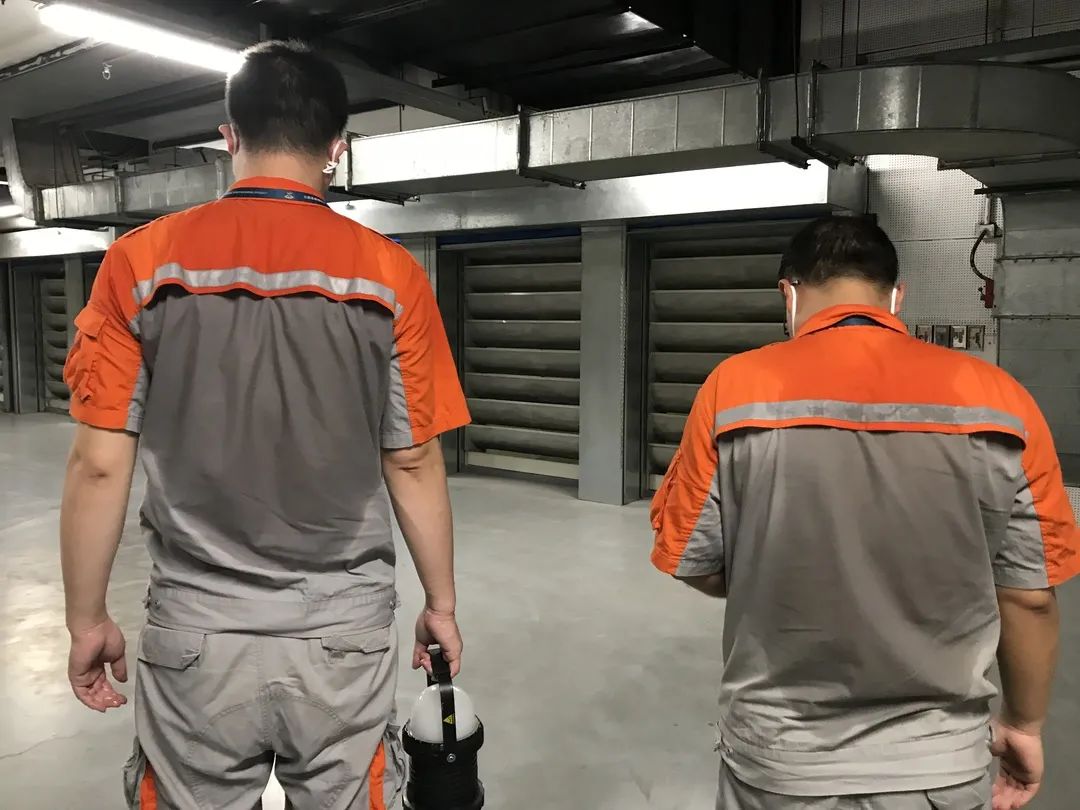 首都机场问询员,首都机场航站楼问询员