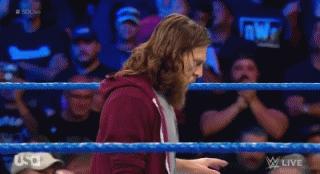 「SD9.4战报」罗曼又遭被暴虐！连蛋妞都被挨打了