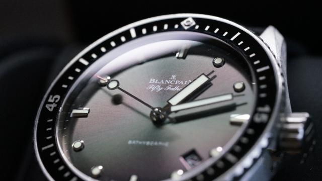 劳力士潜水表宝珀 (劳力士潜航者和宝珀五十噚哪个好)