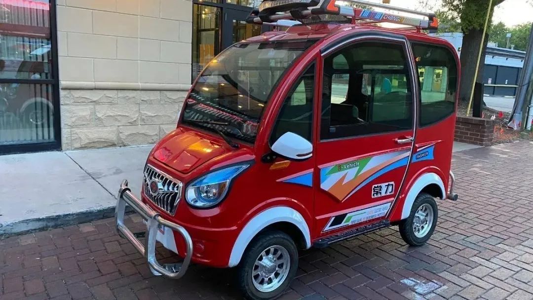 美国小伙网购中国电动车,美国小伙网购中国电动跑车