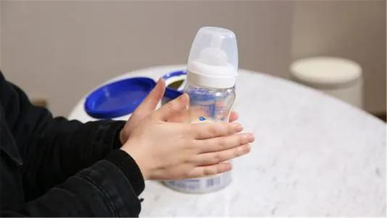 当年吃三鹿奶粉的孩子怎么样了,喝了三鹿奶粉的孩子现状照片