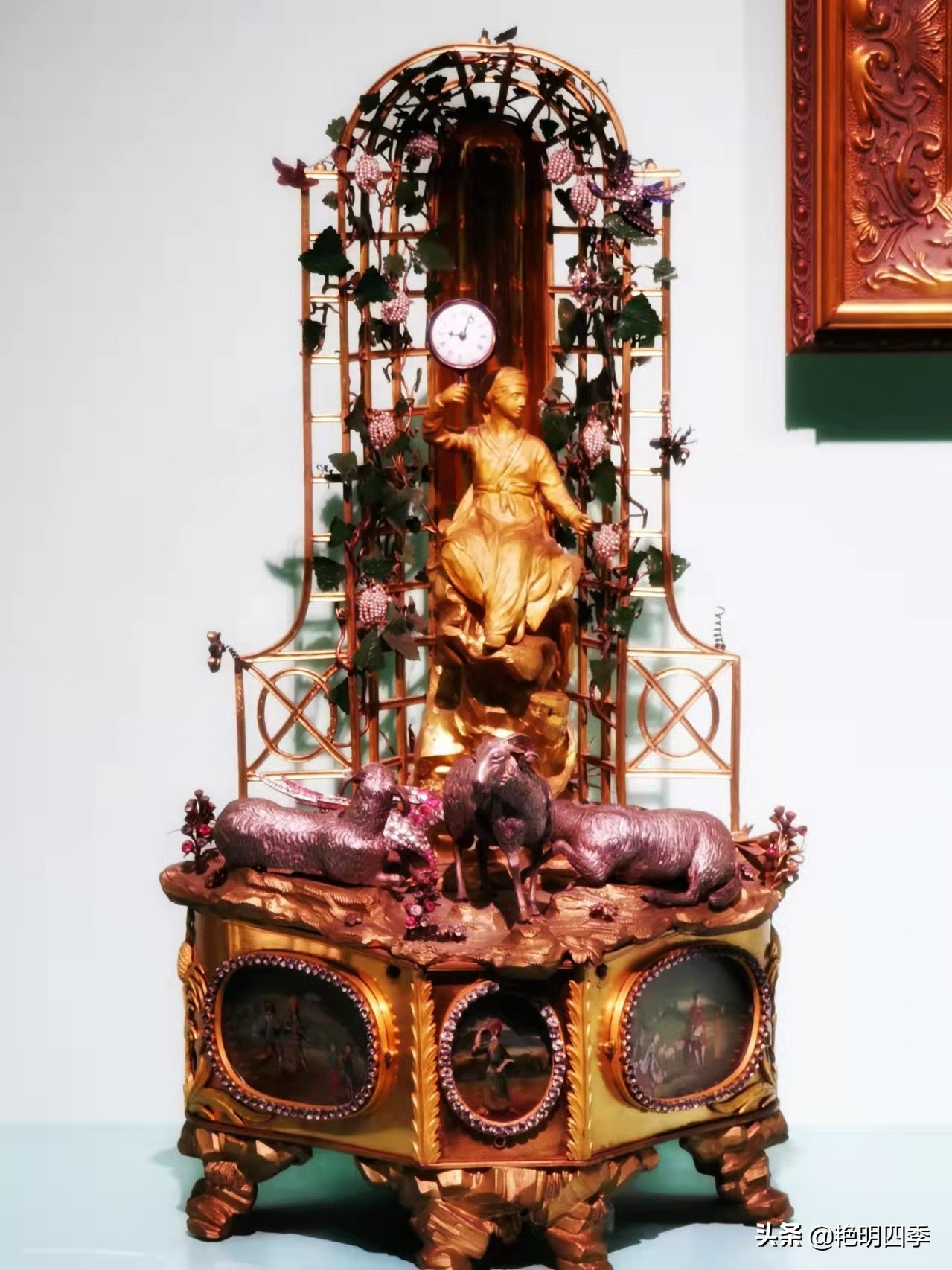 参观故宫的钟表图,展示一下故宫的各种钟表