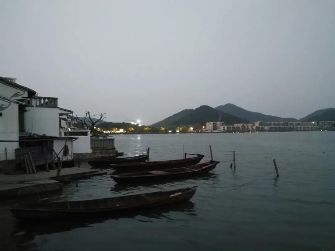 东钱湖为何叫东钱湖,东钱湖是不是人造湖