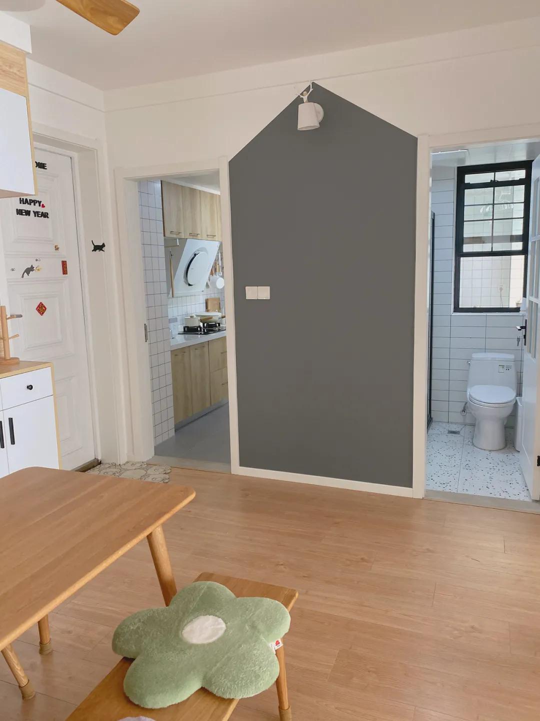 又一独居女孩爆红！买下60m²二手房，仅花4.5W装成全能“大胃王”