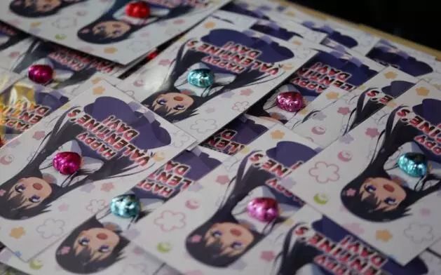 宅男们的福利，五等分的新娘举办情人节活动，蛋糕想带回去纪念