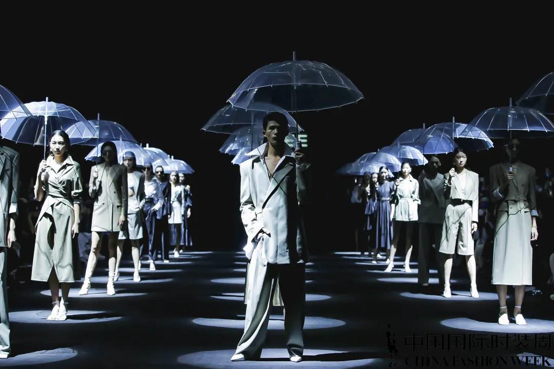 小众设计师秀场,时尚秀场精致的设计