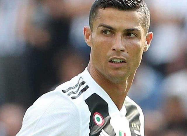 足球运动员训练完为什么要泡冰水,足球运动员冰浴零下160度是真的吗