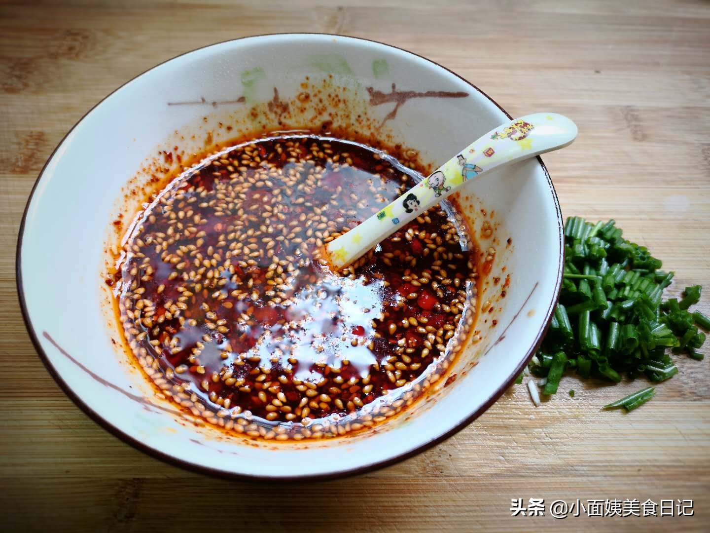 夏天凉面的做法简单易做,大热天教你做凉面调料