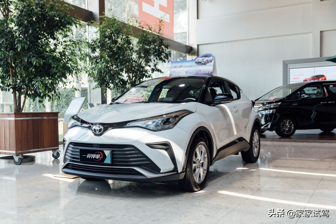 年轻人的第一辆suv选谁更合适,年轻人第一辆车推荐suv保值