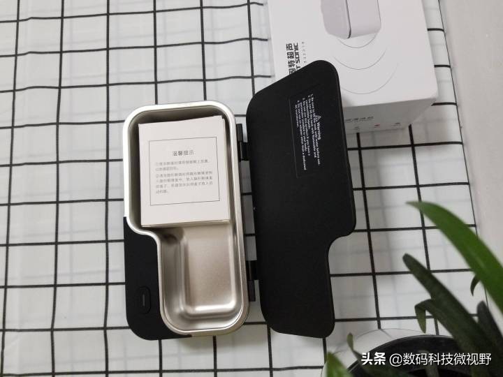 超声波清洗机洗眼镜厂家,固特超声波清洗机洗眼镜