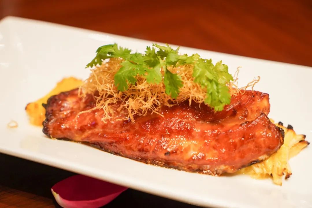 不到两千就能住天津丽思卡尔顿？还能随便吃？这样的羊毛不多了