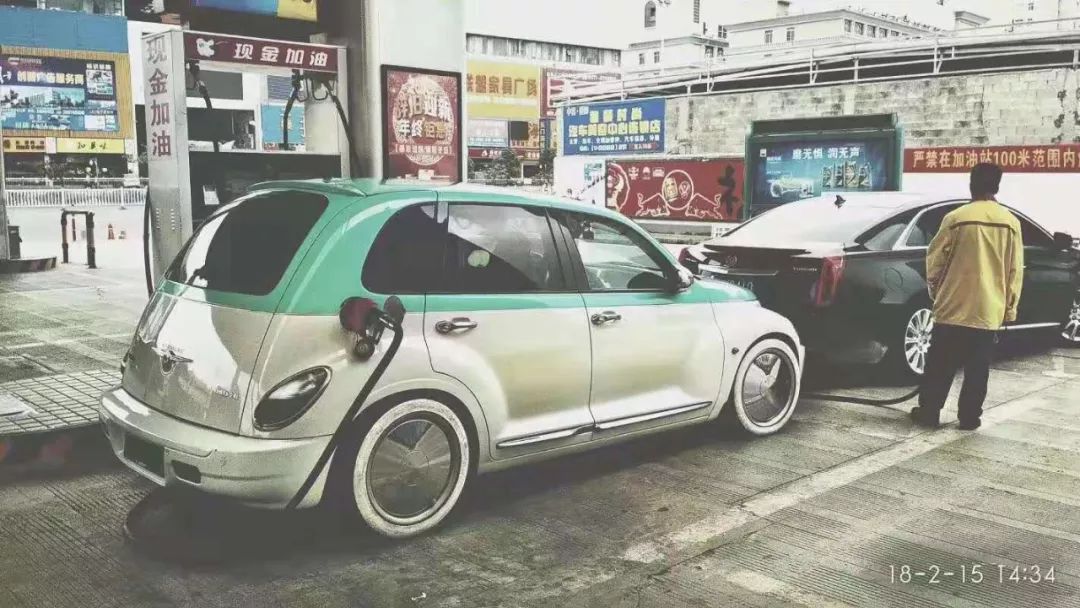 如此冷门的克莱斯勒PT漫步者改出满满复古味道,将复古进行到底