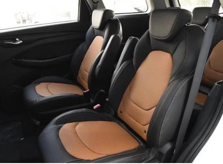 五菱宏光s3新款2022款落地多少钱,五菱宏光s3属于哪种车