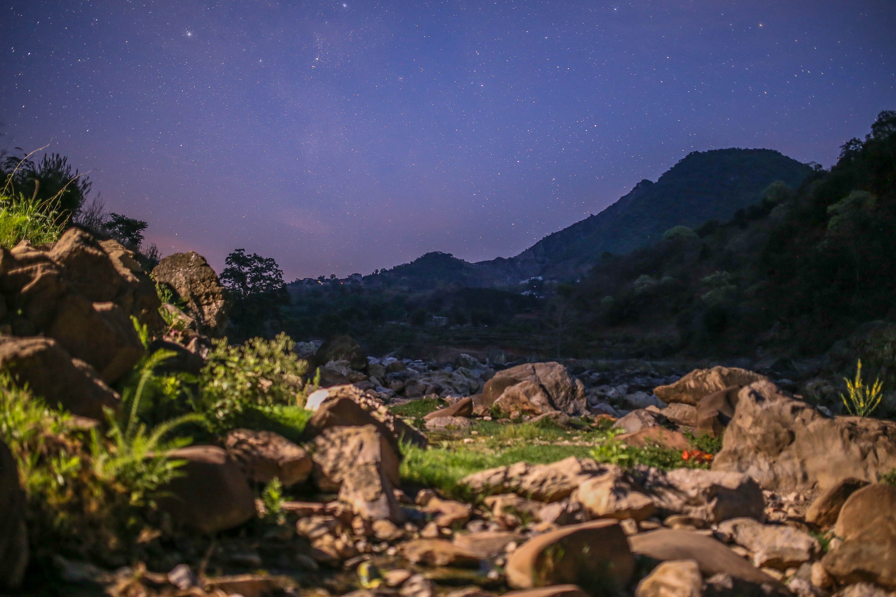 昆明天空之城附近泡温泉,昆明野温泉一日游