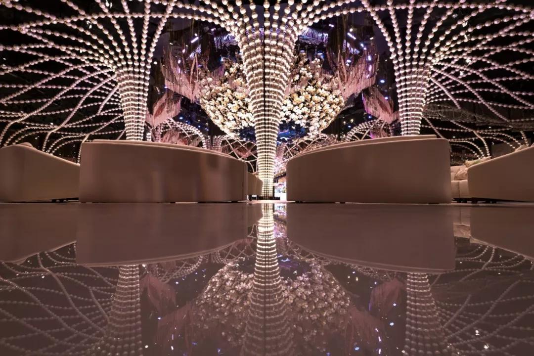 这才是婚礼真正应该有的样子,前院办婚礼后院摆酒席