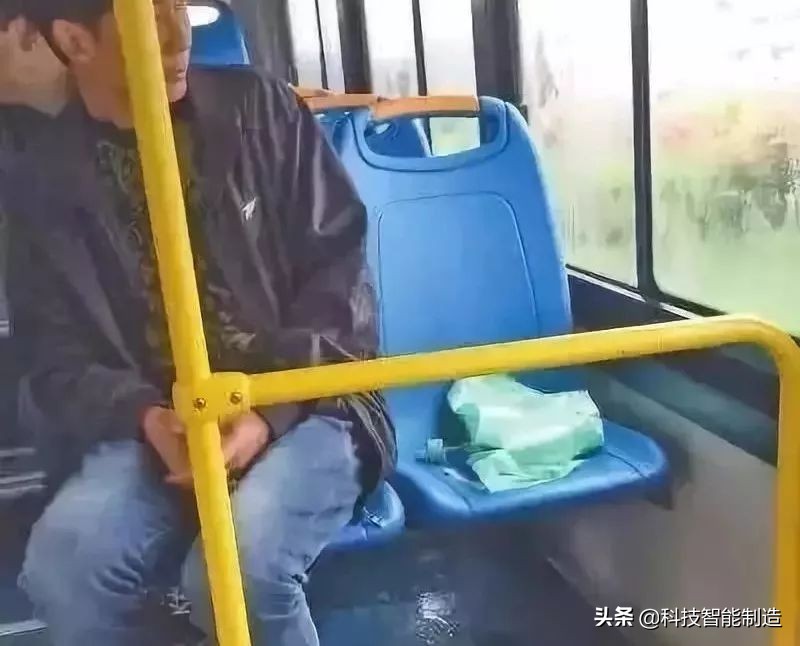 伞怎么自动开合,伞怎么折叠回原样